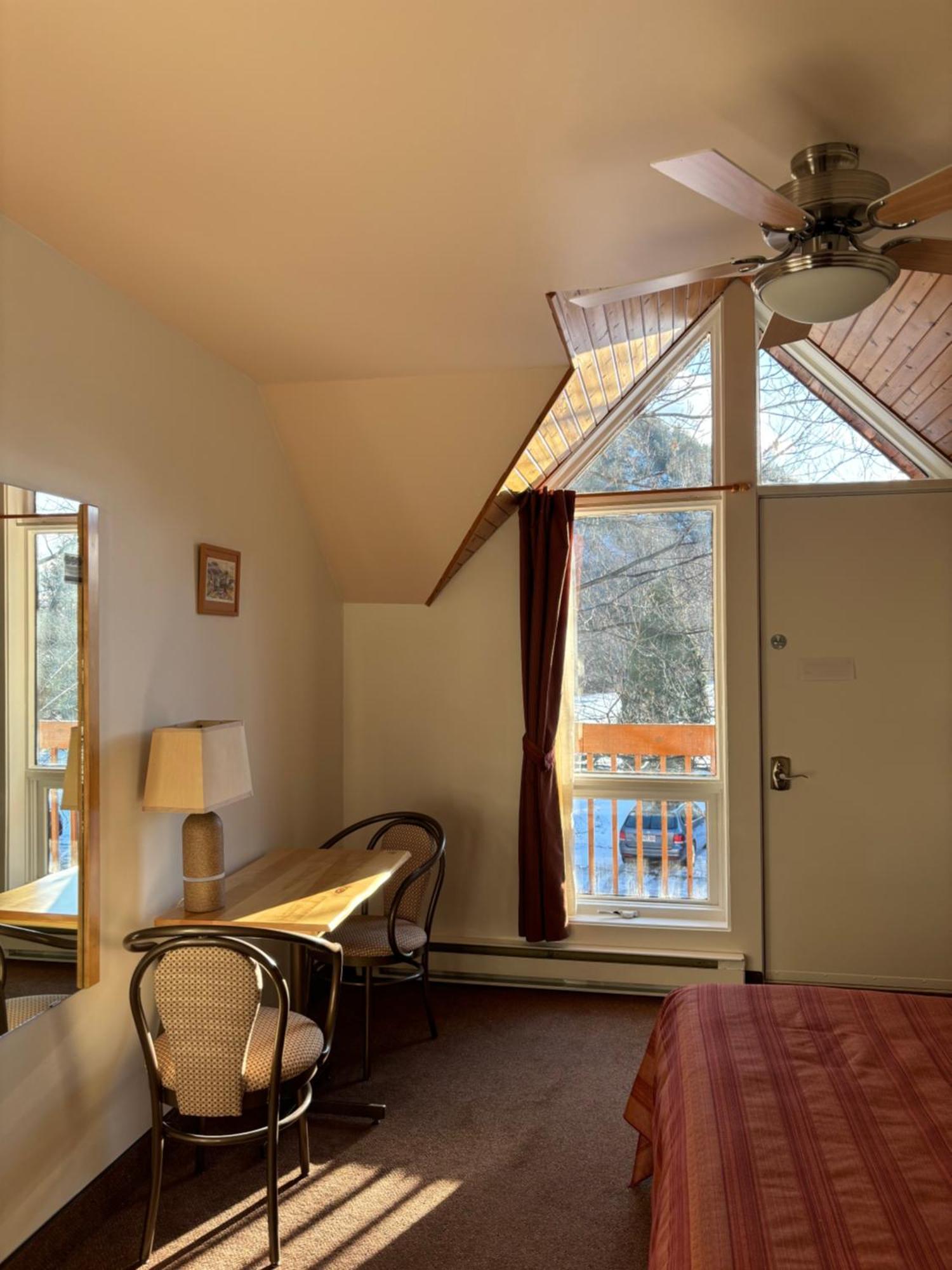 Auberge Du Jardin Petit-Saguenay Exteriör bild