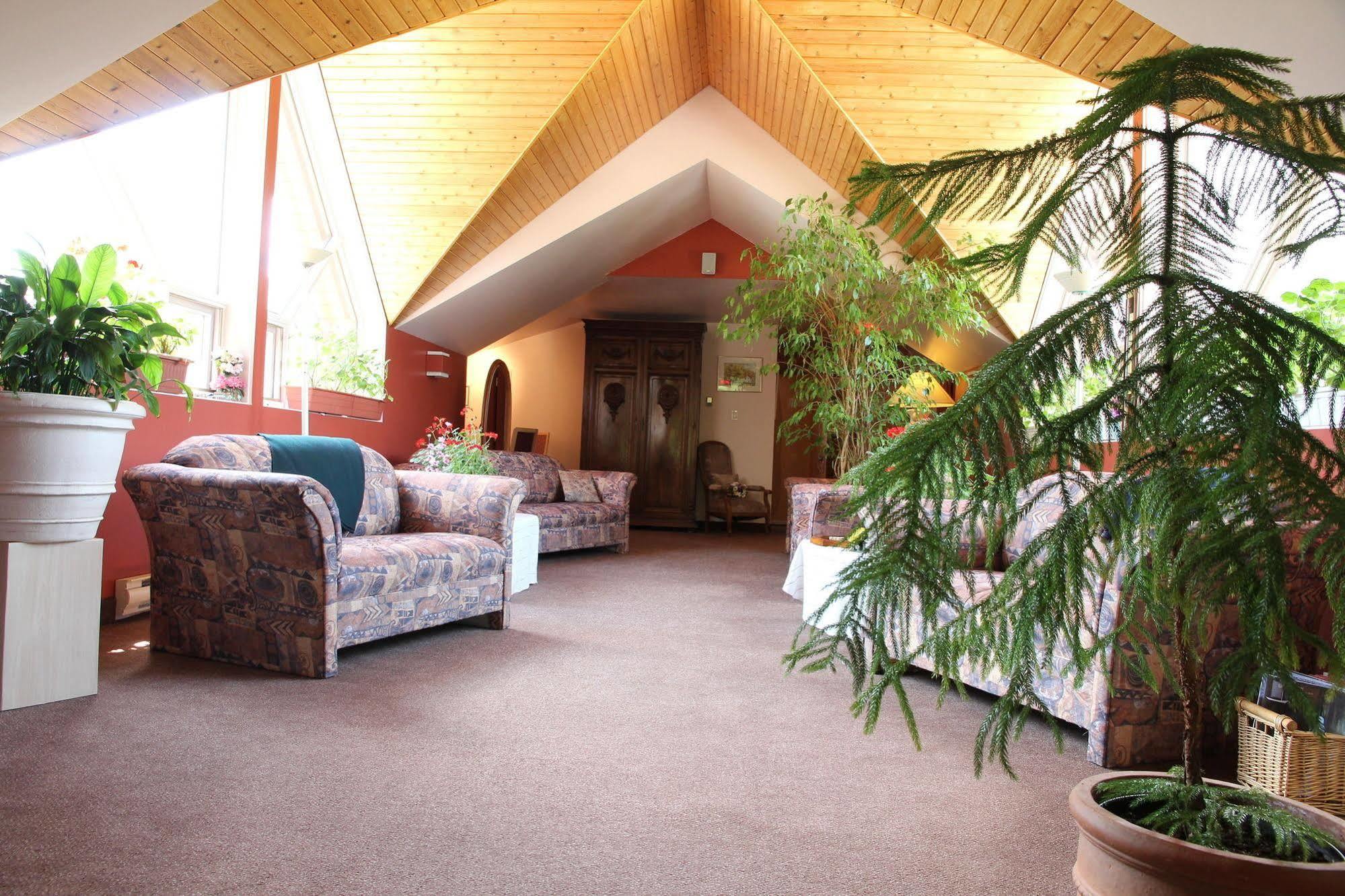 Auberge Du Jardin Petit-Saguenay Exteriör bild